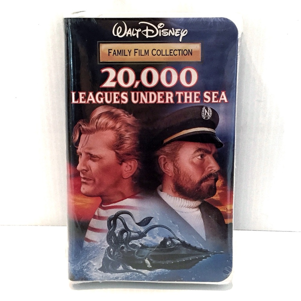 20,000 LEAGUES UNDER THE SEA (sealed, vintage VHS)